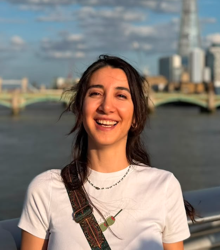 Yasemin Doğan photo